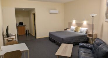 DBKI - Living/bedroom