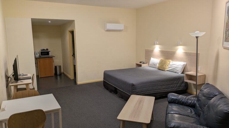 DBKI - Living/bedroom