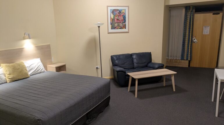 DBKI - bed/living room